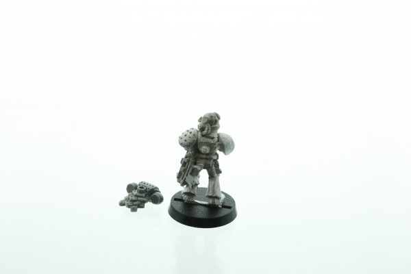 Warhammer 40K Rogue Trader Communications Officer Kendall