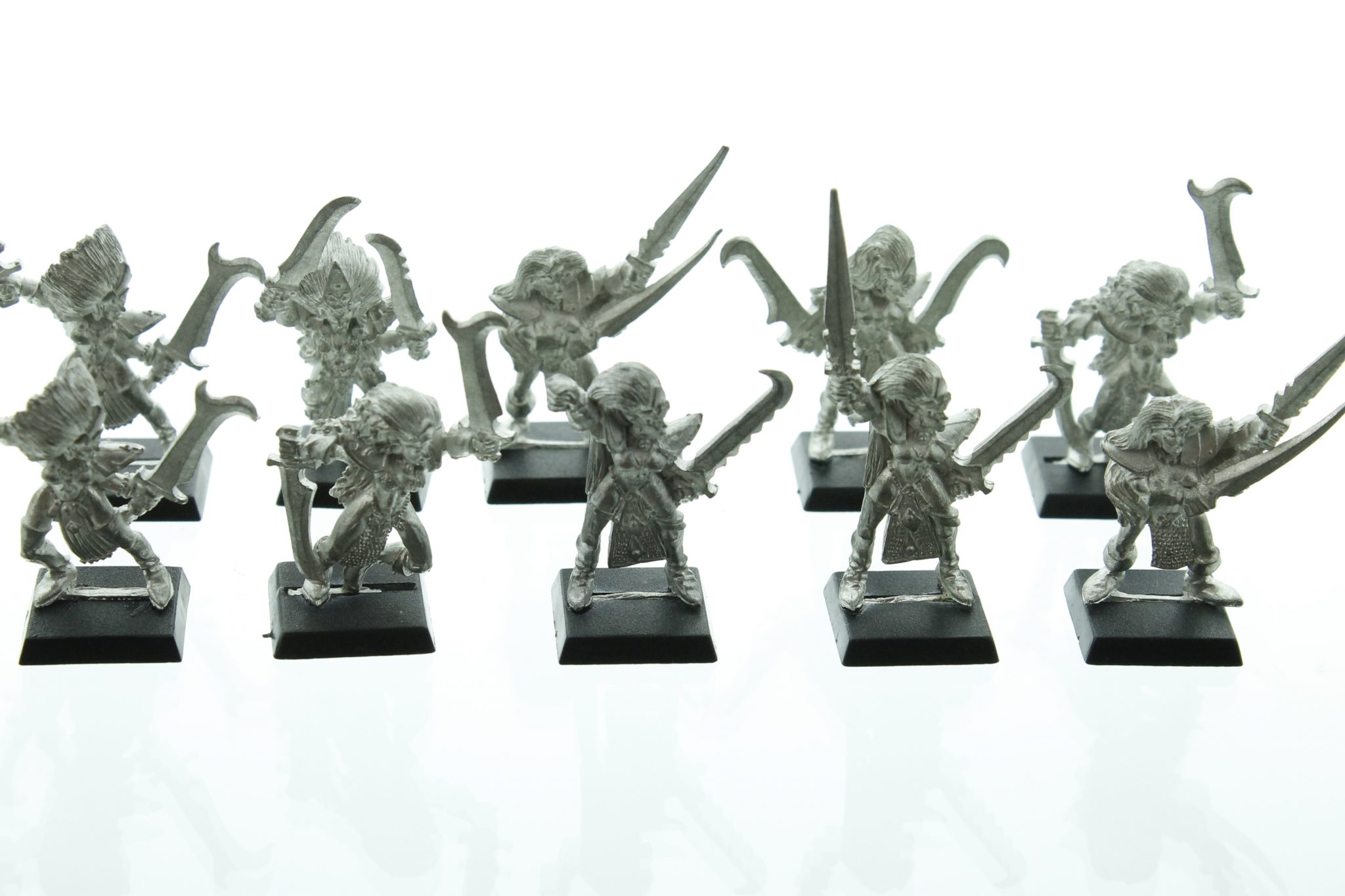 Warhammer Fantasy Dark Elf Witch Elves* | WHTREASURY