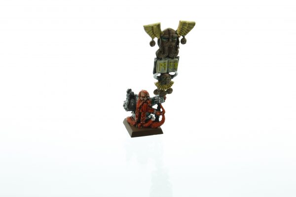 Warhammer Fantasy Dwarf Limited Edition Army Standard Bearer