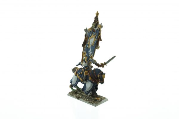 Bretonnia Battle Standard Bearer