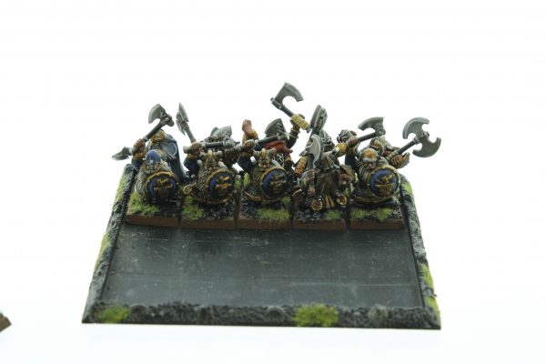 Warhammer Dwarf Warriors