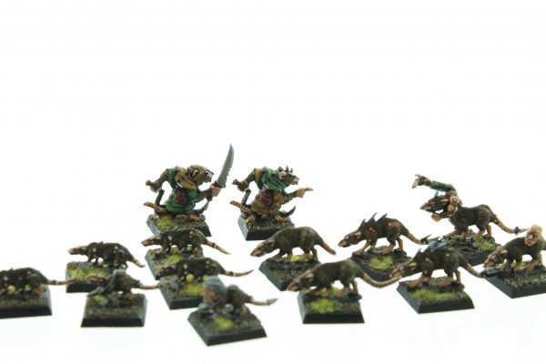 Skaven Clan Moulder Giant Rats Packmaster