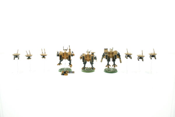 Classic Tau Empire XV8 Crisis Battlesuits