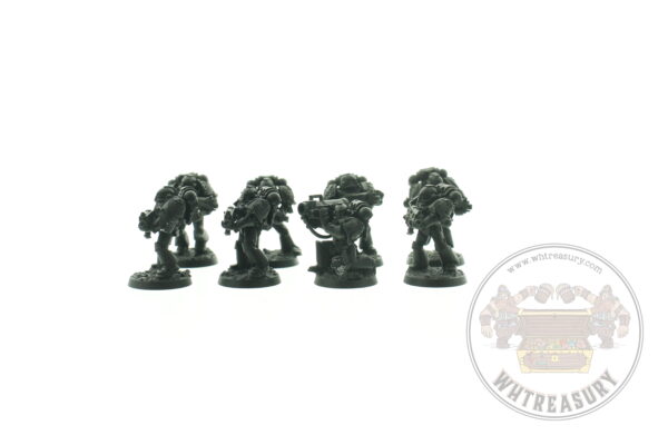 Space Marines with Astral Claws Shoulder Pads