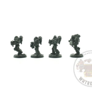 Space Marines with Astral Claws Shoulder Pads