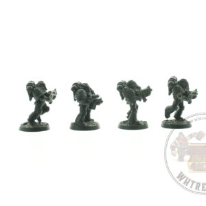 Space Marines with Astral Claws Shoulder Pads