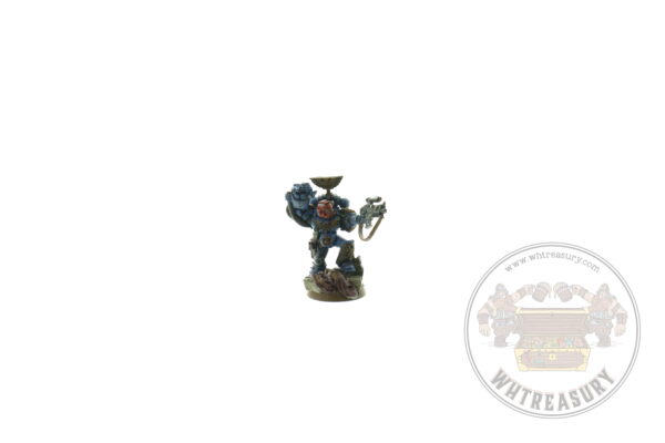 Space Marine Sergeant with Power Fist & Bolter