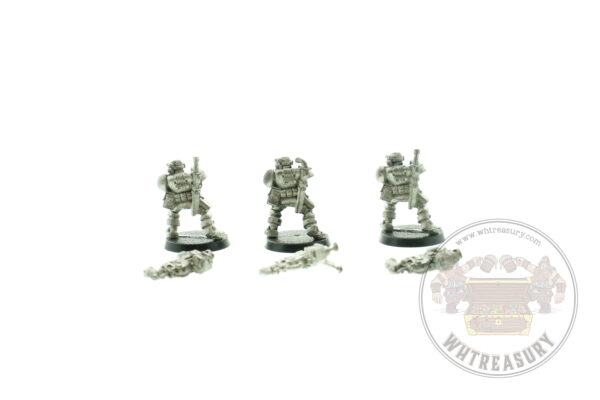 Space Marine Scouts with Heavy Bolters